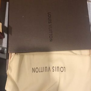 Louis Vuitton box